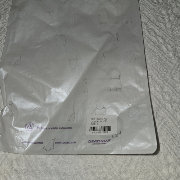 Curveez high waist shorts signature control sz small in beige/nude - Picture 7 of 7